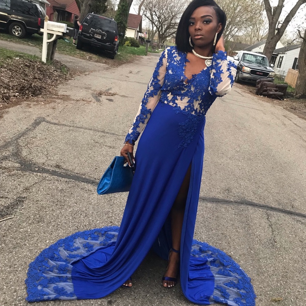 Prom dress with Satin material